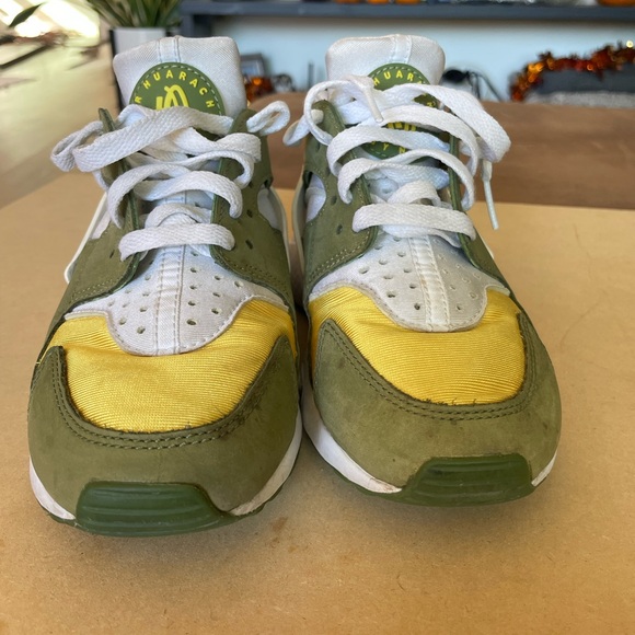 Men’s size 5 Nike Hurache Oregon Ducks Colorway - Picture 2 of 7
